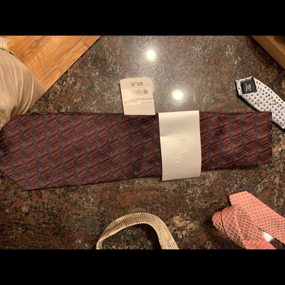 Stafford dark red necktie. NWT